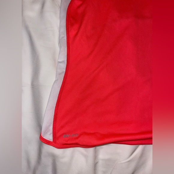 Nike Dri-Fit Tank Top - Picture 3 of 5